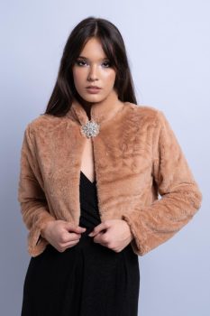 Szőrme boleró brossal, barna