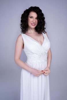 Lisa dupla soros, muszlin menyasszonyi ruha, fehér