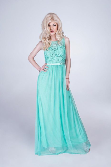 Odett szaténszalagos, tüllös maxiruha, menta