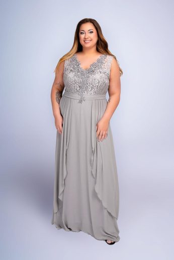 Lidia, csipkerátétes, gyöngyös, dekoltált, plus-size, muszlin, maxiruha, ezüst, szürke