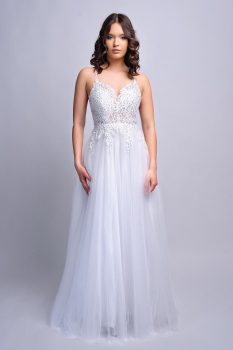 Princess csipkés csillogós, tüllös menyasszonyi ruha tüll stólával, fehér