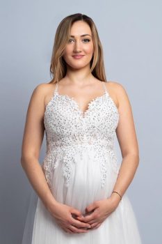 Princess csipkés csillogós, tüllös kismama menyasszonyi ruha tüll stólával, fehér