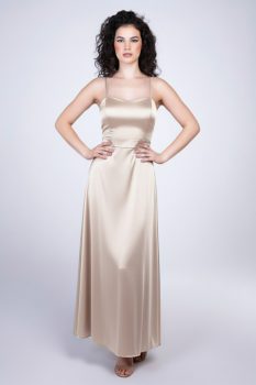 Stella A-vonalú fűzős hátú szatén alkalmi maxi ruha, pezsgő