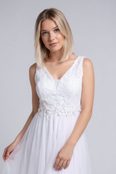 Lucy tüllös rövid menyasszonyi ruha, fehér, közeli, elölről