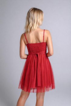 Lucy tüllös menyecske ruha, piros, közeli, hátulról