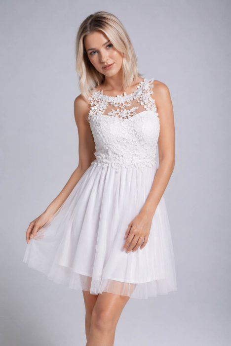 Cindy tüllös rövid menyasszonyi ruha, fehér, közeli, elölről